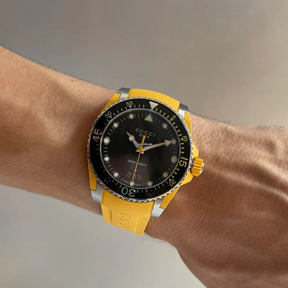 Meen's Gucci Dive Swiss Watch - YA136319